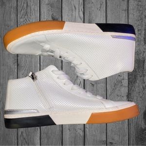 A NEW DAY Women's Size 6.5 "Luna" White Sneakers, Hi-Top Aerated Shoes, EUC